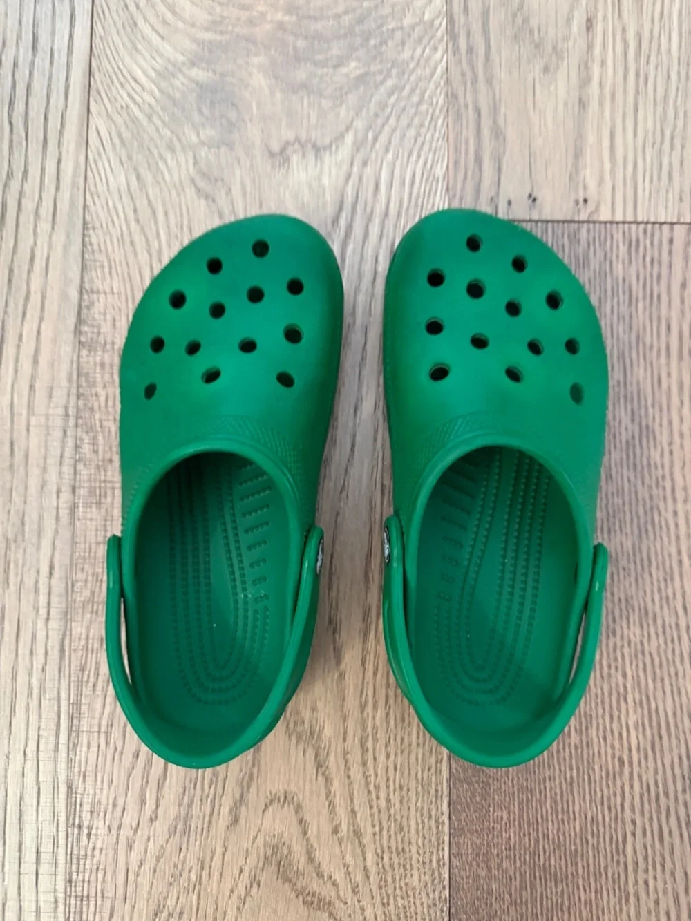 Crocs- green J3